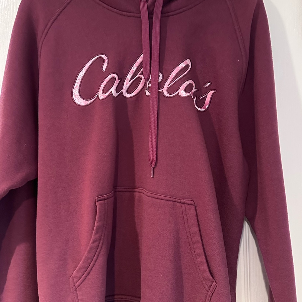 Cabelas sweatshirt